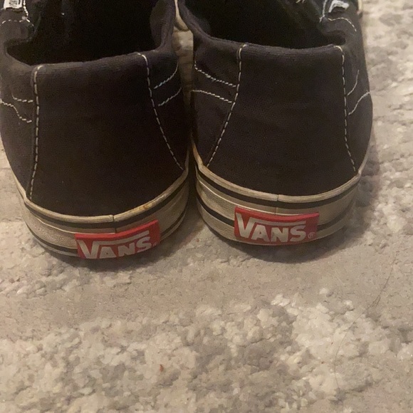 Vans - Picture 3 of 3